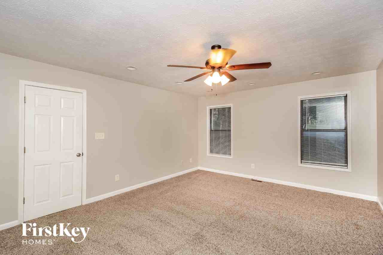 5756 Lake Ct Nw - Photo 7 of 15