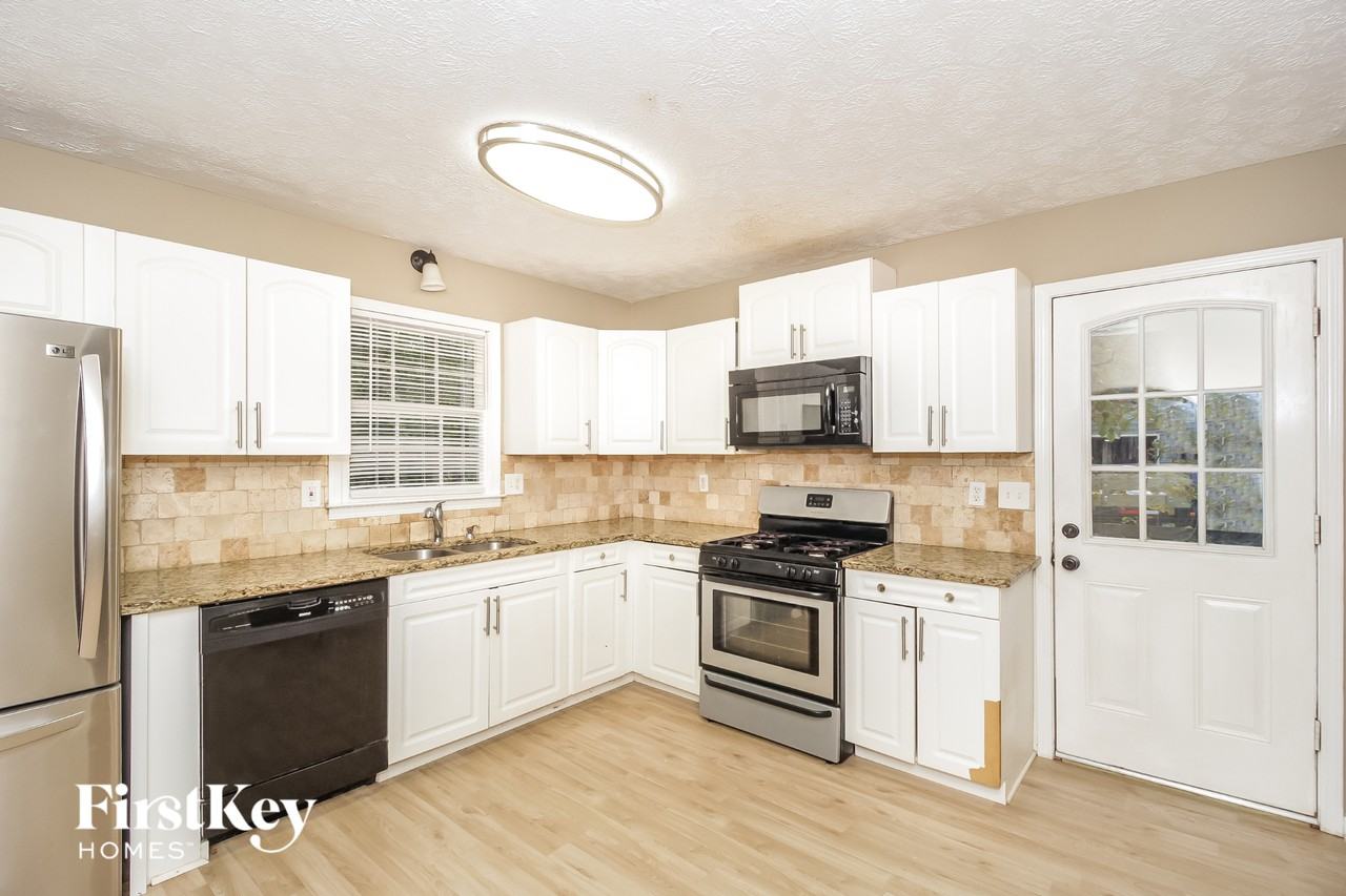 372 Teague Dr Nw - Photo 5 of 15
