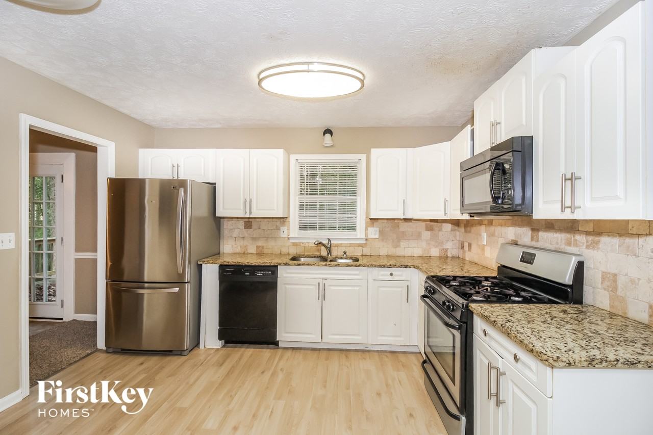 372 Teague Dr Nw - Photo 6 of 15