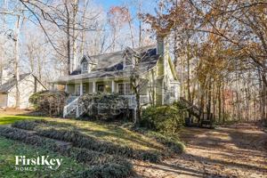featured image of 104 Dogwood Ct