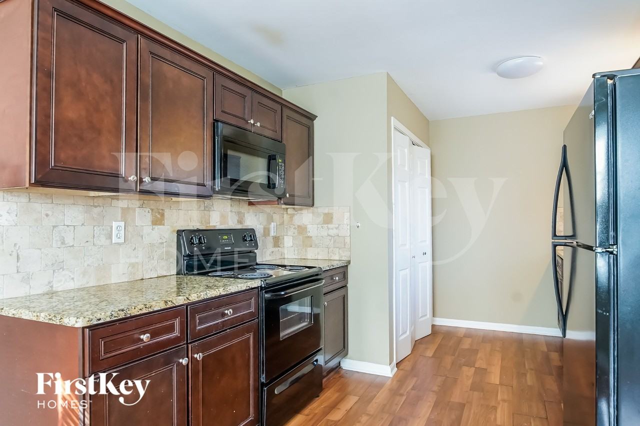 104 Dogwood Ct - Photo 6 of 15