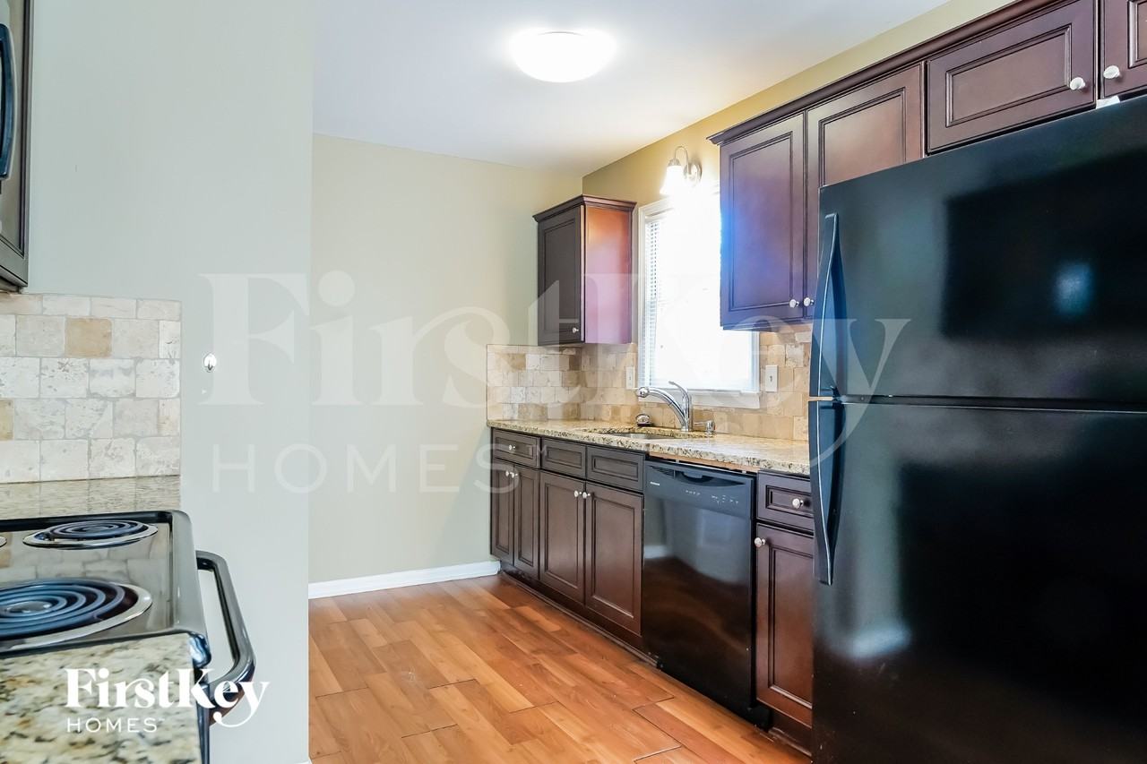 104 Dogwood Ct - Photo 7 of 15