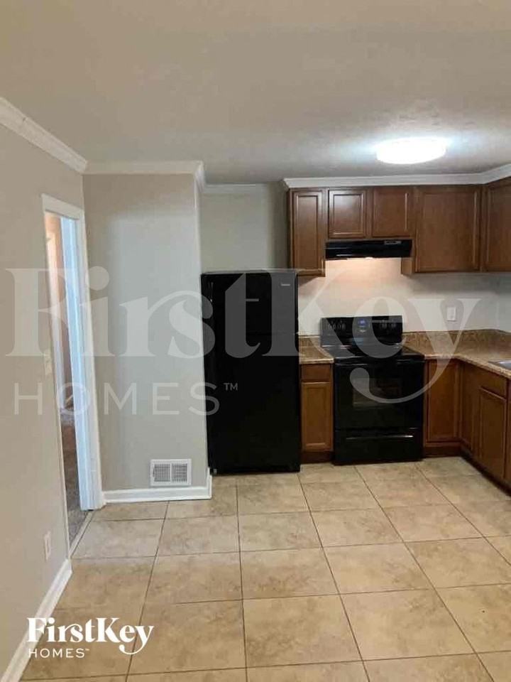 6620 Leisure Trl - Photo 4 of 11