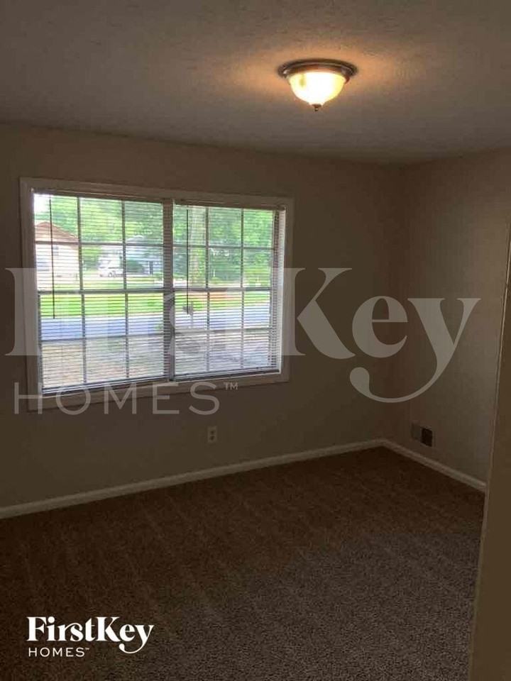 6620 Leisure Trl - Photo 7 of 11