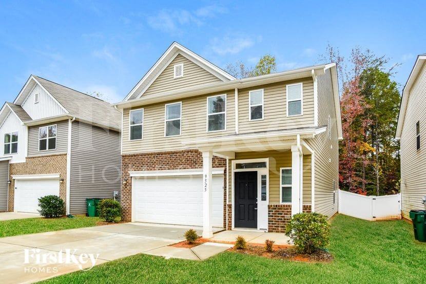 9525 Blue Knoll Ct - Photo 2 of 18