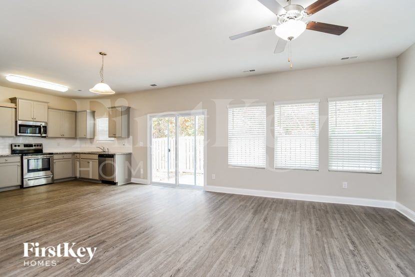 9525 Blue Knoll Ct - Photo 5 of 18