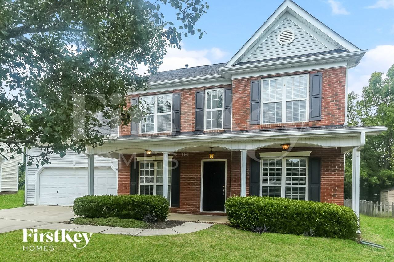 1014 Enderbury Dr - Photo 2 of 15
