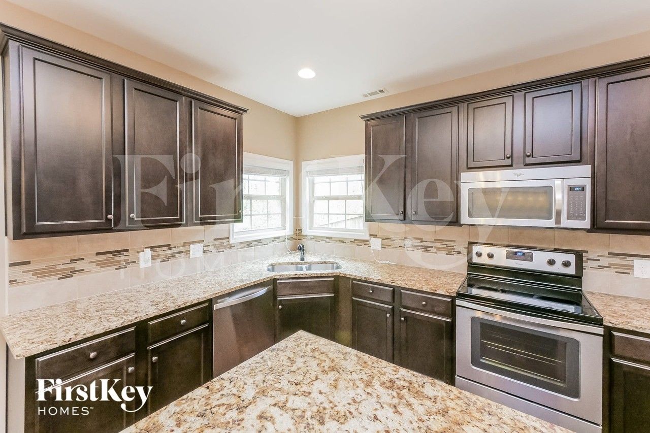 259 Village Park Dr - Photo 6 of 15