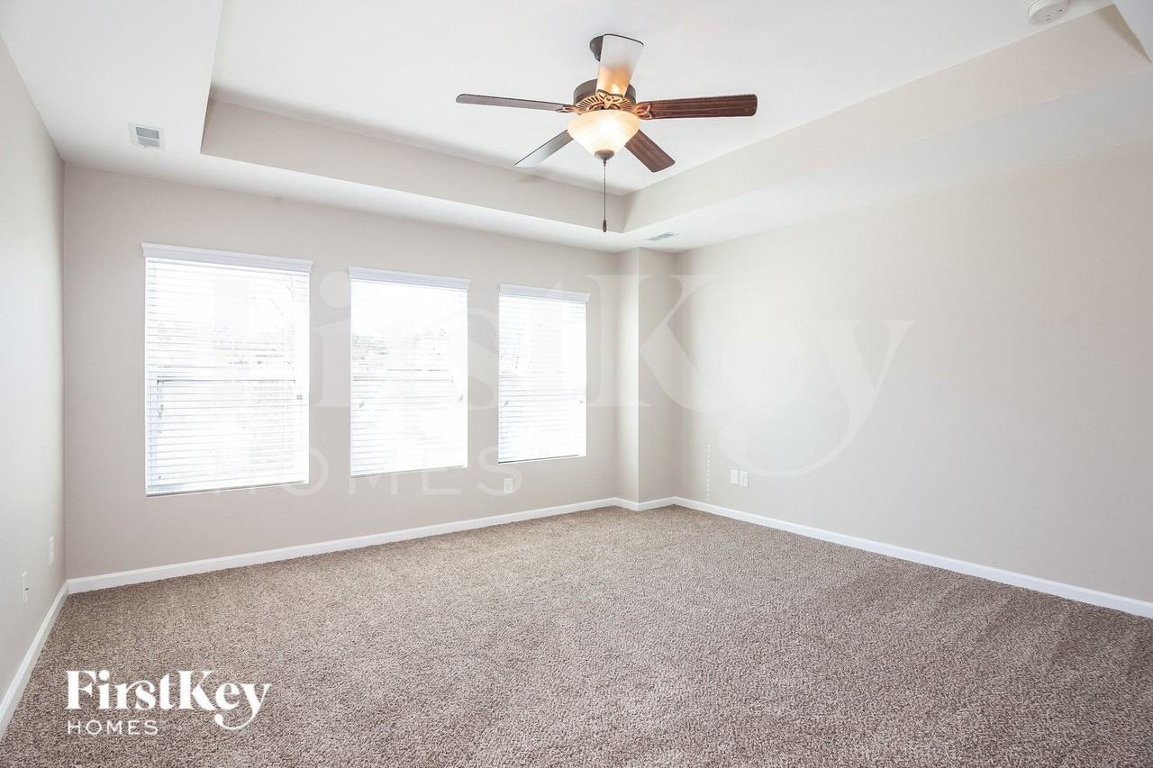 19017 Park Terrace Ln - Photo 6 of 15