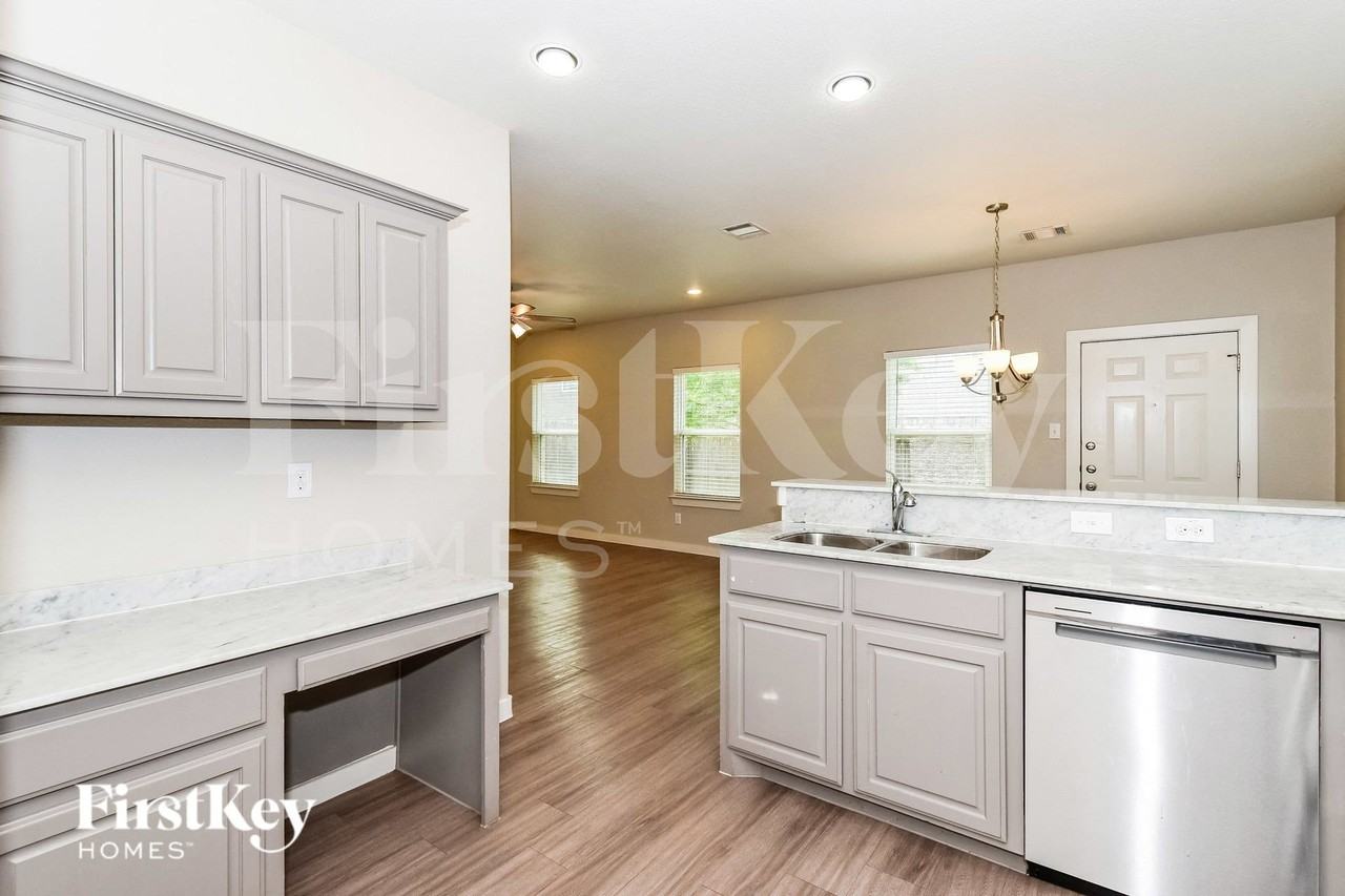 9948 Rio Doso Dr - Photo 5 of 16
