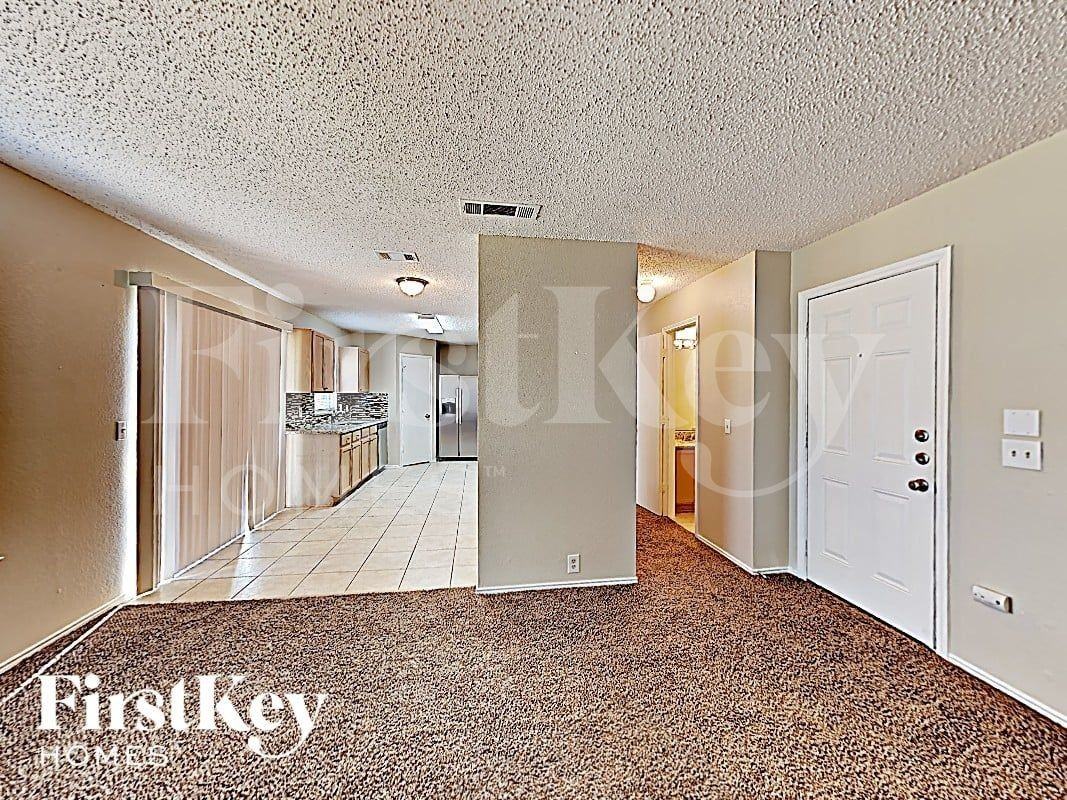 820 Monette Dr - Photo 7 of 15