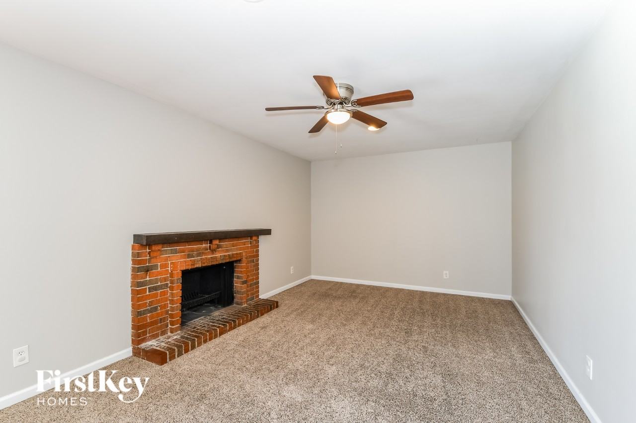 750 Carriage Ln - Photo 7 of 16