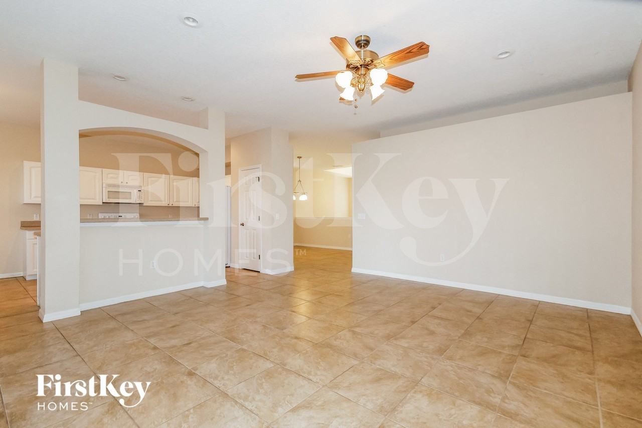 6850 Eagle Ridge Loop - Photo 4 of 15