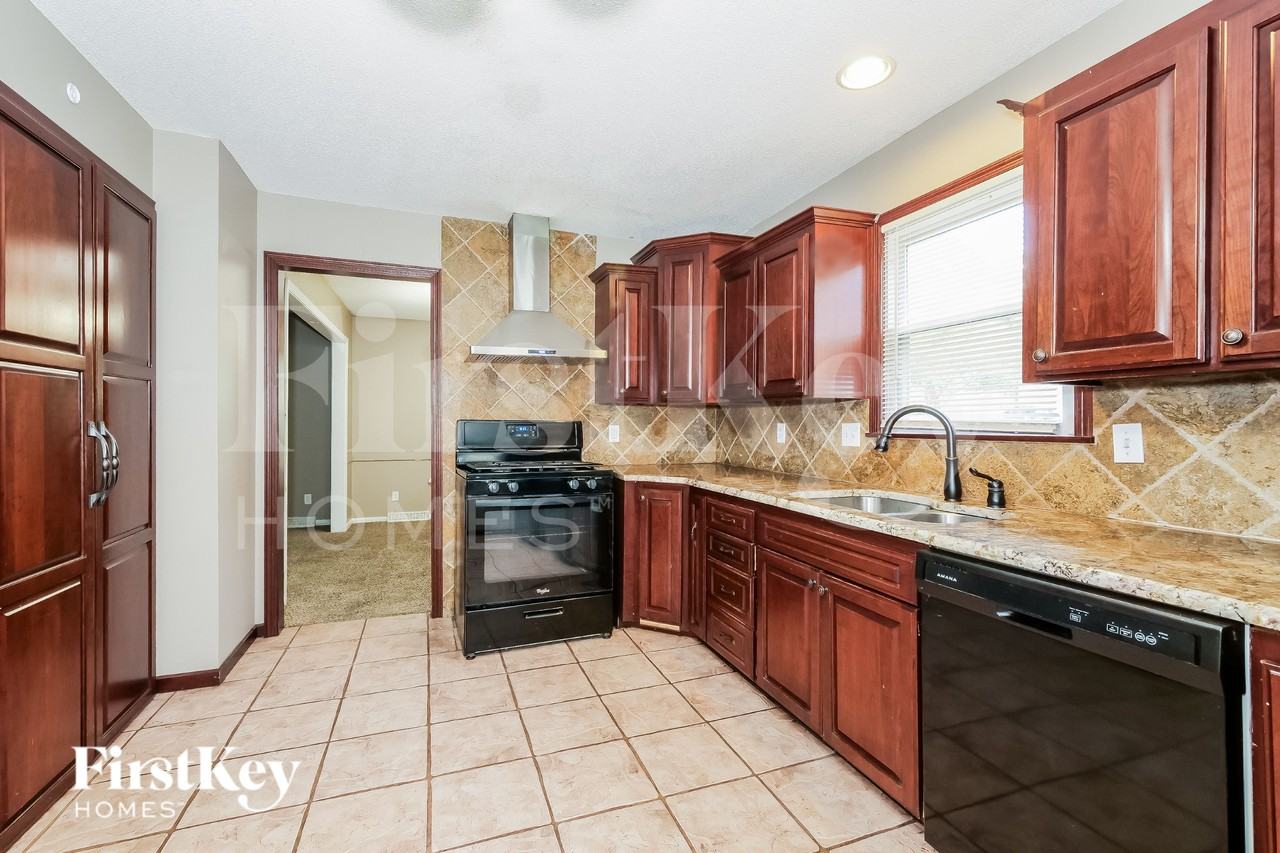 6700 E 129th St - Photo 5 of 16