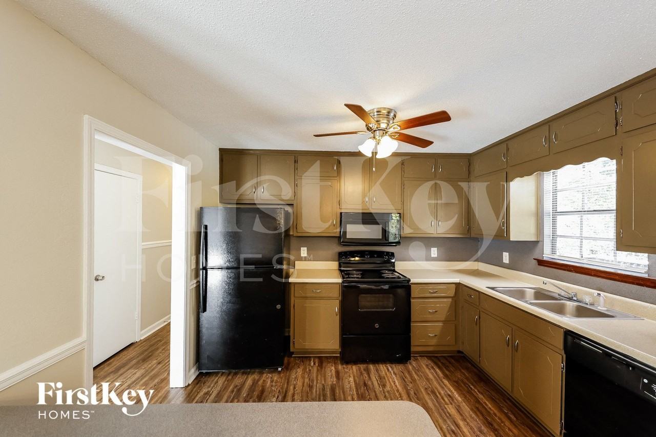 634 14th Ave Nw - Photo 7 of 15