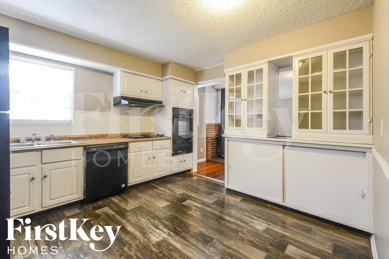 6176 Silver Fox Dr - Photo 4 of 14