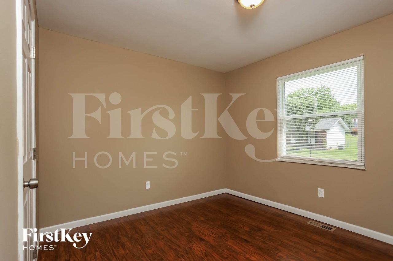 6161 Limbwood Ct - Photo 7 of 15