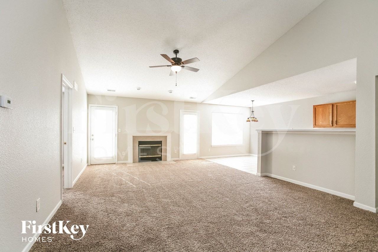 6041 Gimbel Cir - Photo 2 of 14