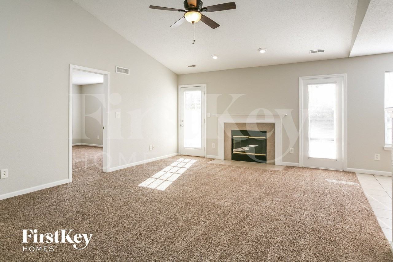 6041 Gimbel Cir - Photo 3 of 14