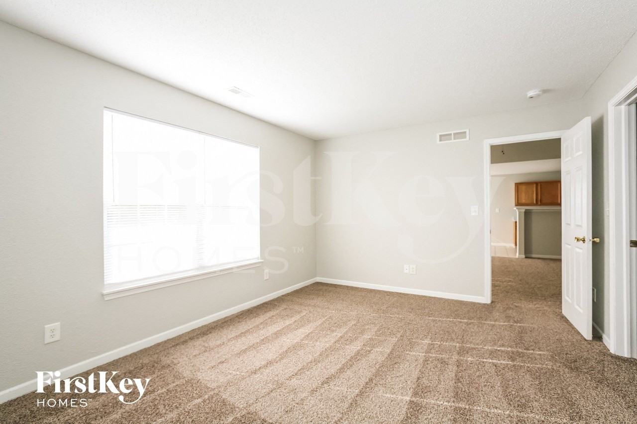 6041 Gimbel Cir - Photo 7 of 14