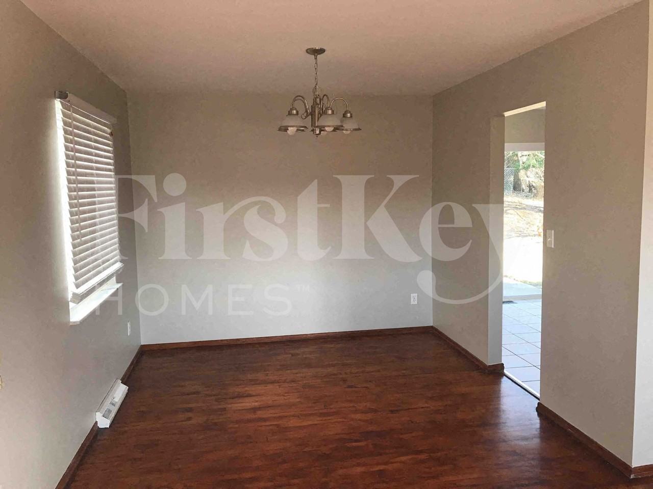 5994 Waldway Ln - Photo 4 of 35