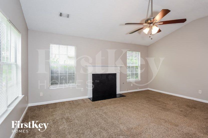 5693 Chisolm Trl - Photo 2 of 16
