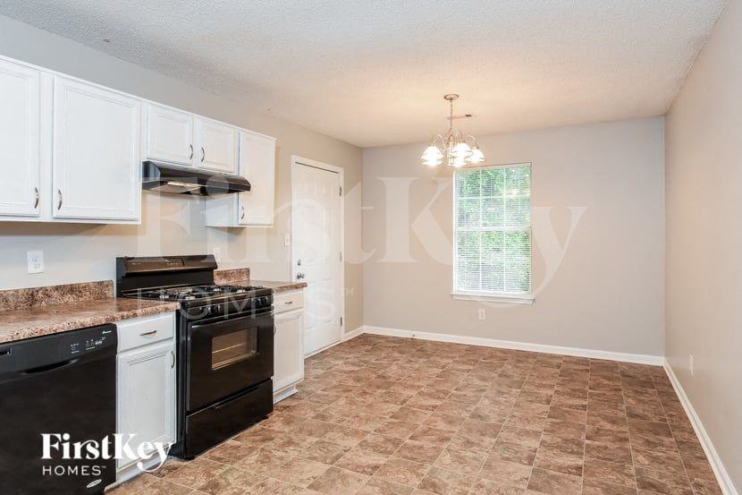 5693 Chisolm Trl - Photo 6 of 16