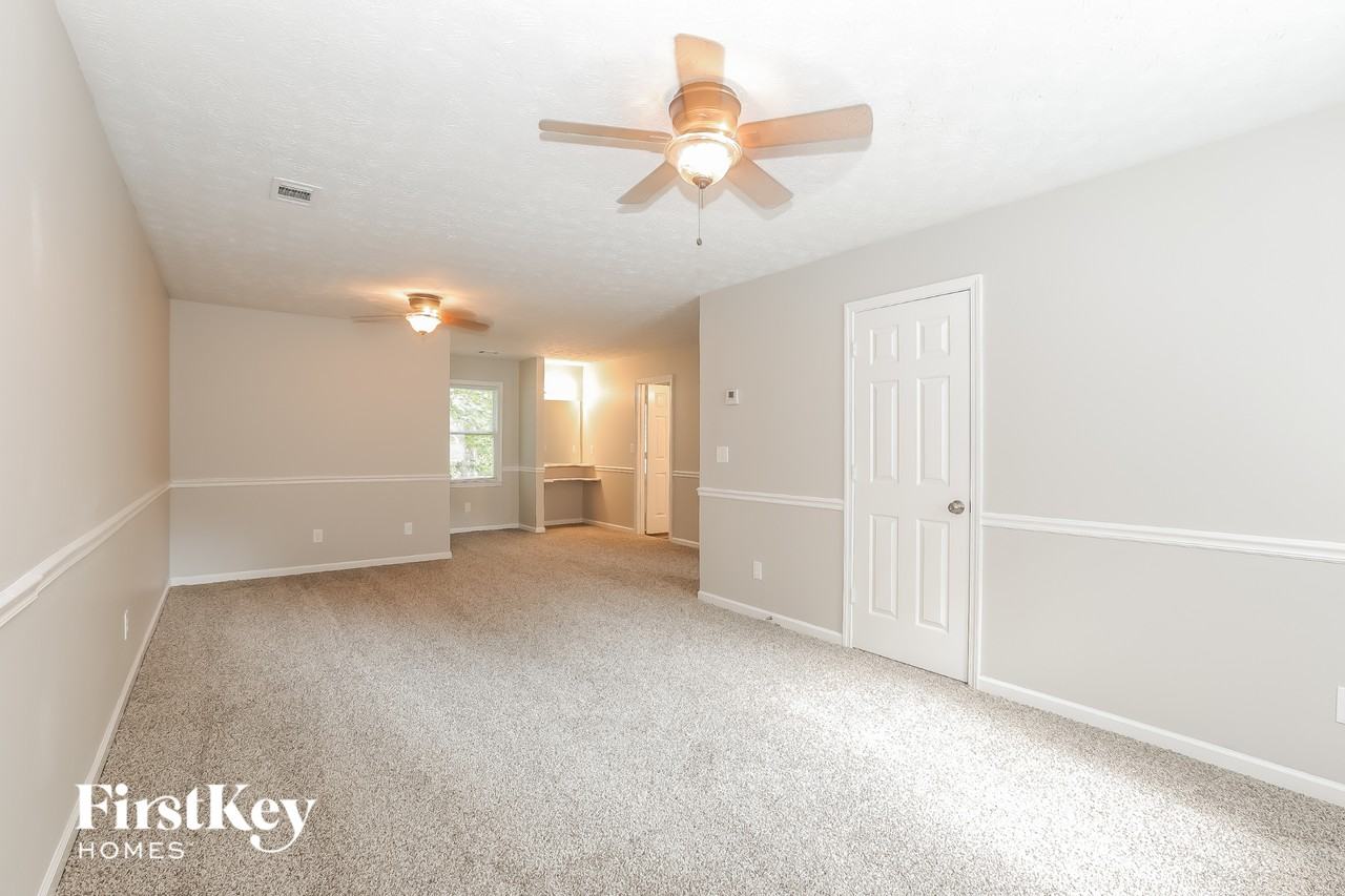 4315 Marjorie Rd - Photo 7 of 15