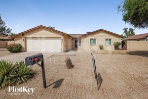 featured image of 4134 E Campo Bello Dr