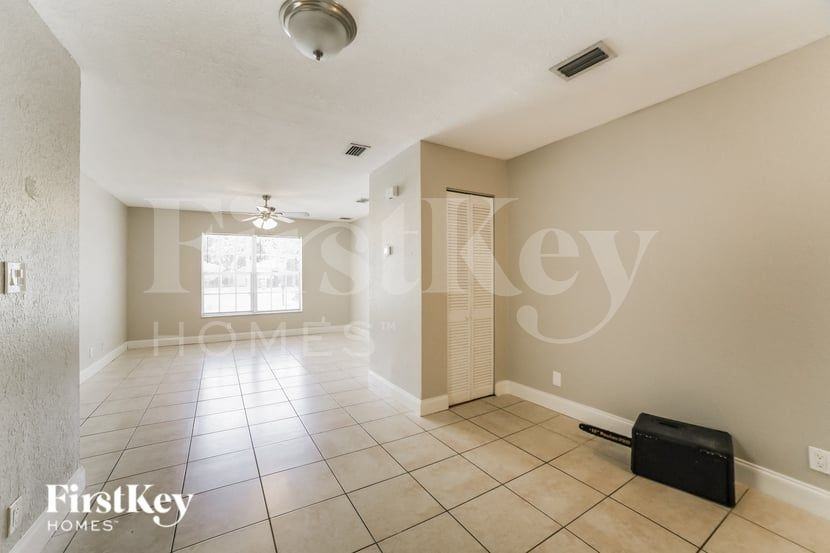 341 Nect - Photo 5 of 16