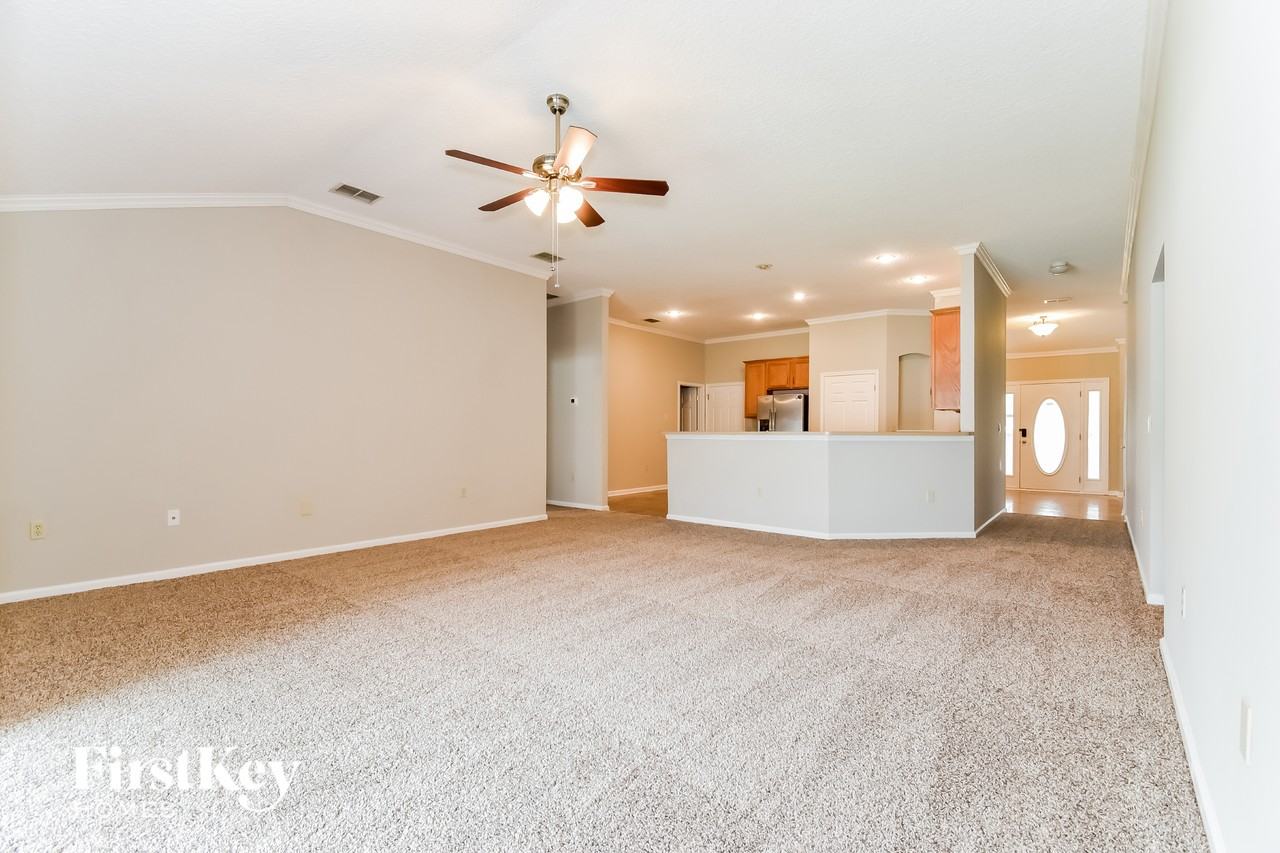 3333 Horseshoe Trail Dr - Photo 4 of 15
