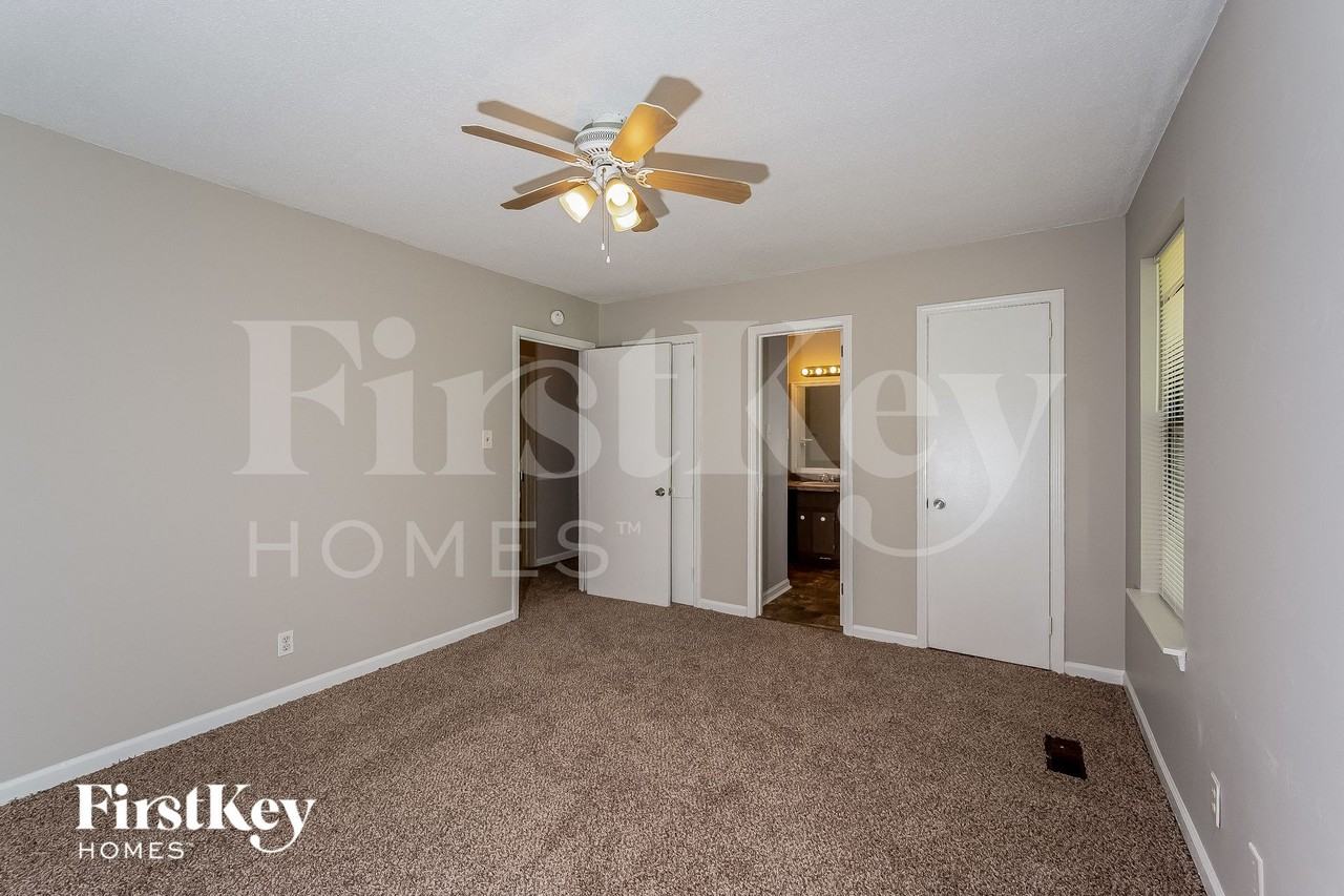 3104 Cobblestone Dr - Photo 6 of 15