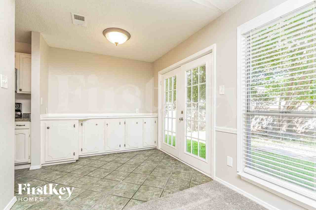 234 Rockwall Pkwy - Photo 5 of 15
