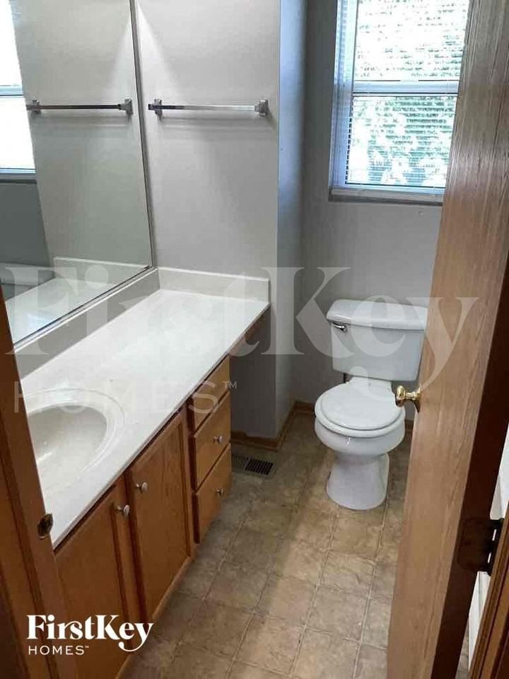 2316 Alden Dr - Photo 6 of 9