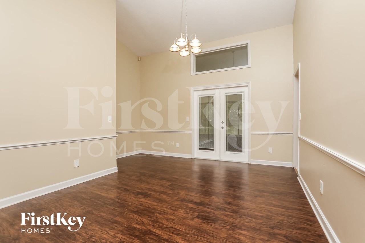 2229 Bluff Oak St - Photo 4 of 15
