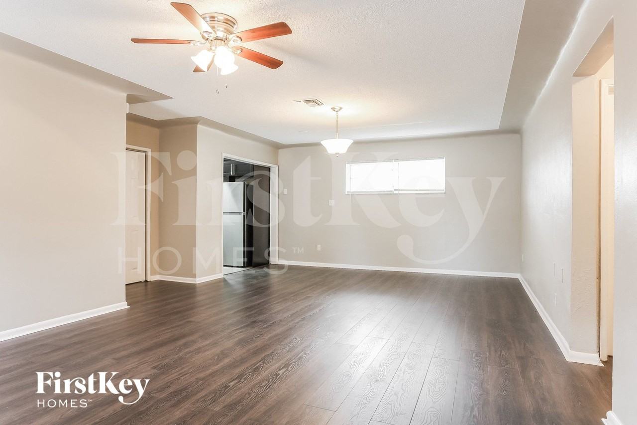 1565 Nwave - Photo 5 of 15