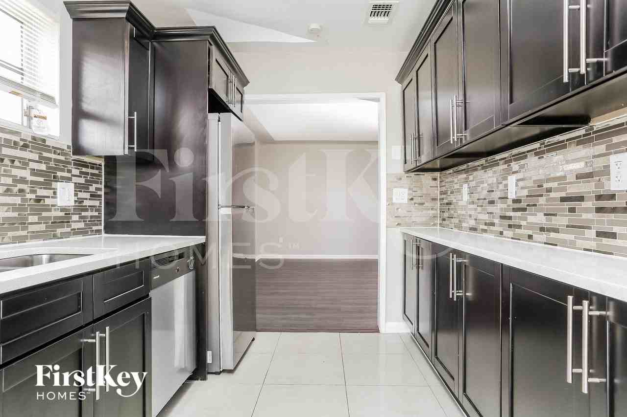 1565 Nwave - Photo 7 of 15