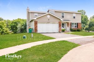 featured image of 14345 River Oaks Ct
