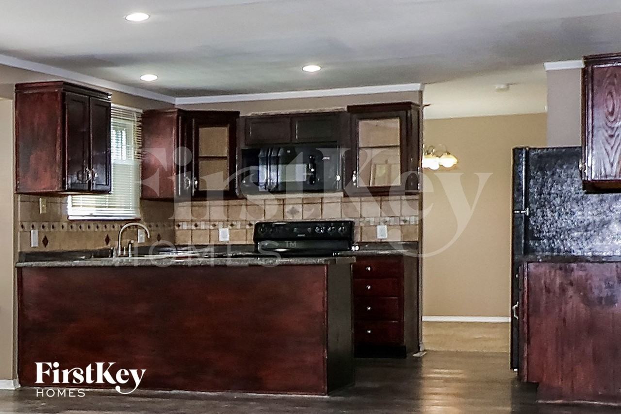 14345 River Oaks Ct - Photo 5 of 15