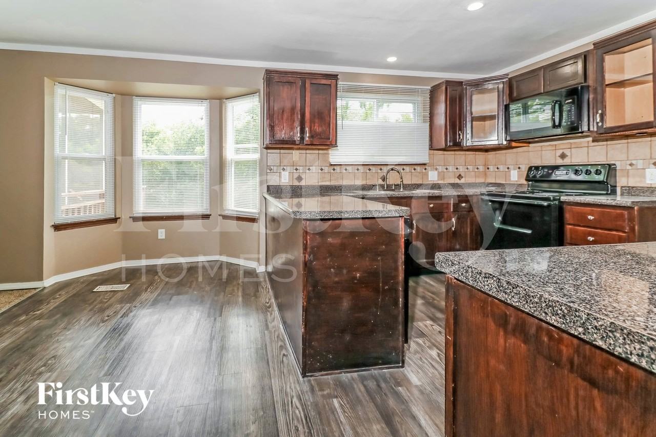14345 River Oaks Ct - Photo 6 of 15