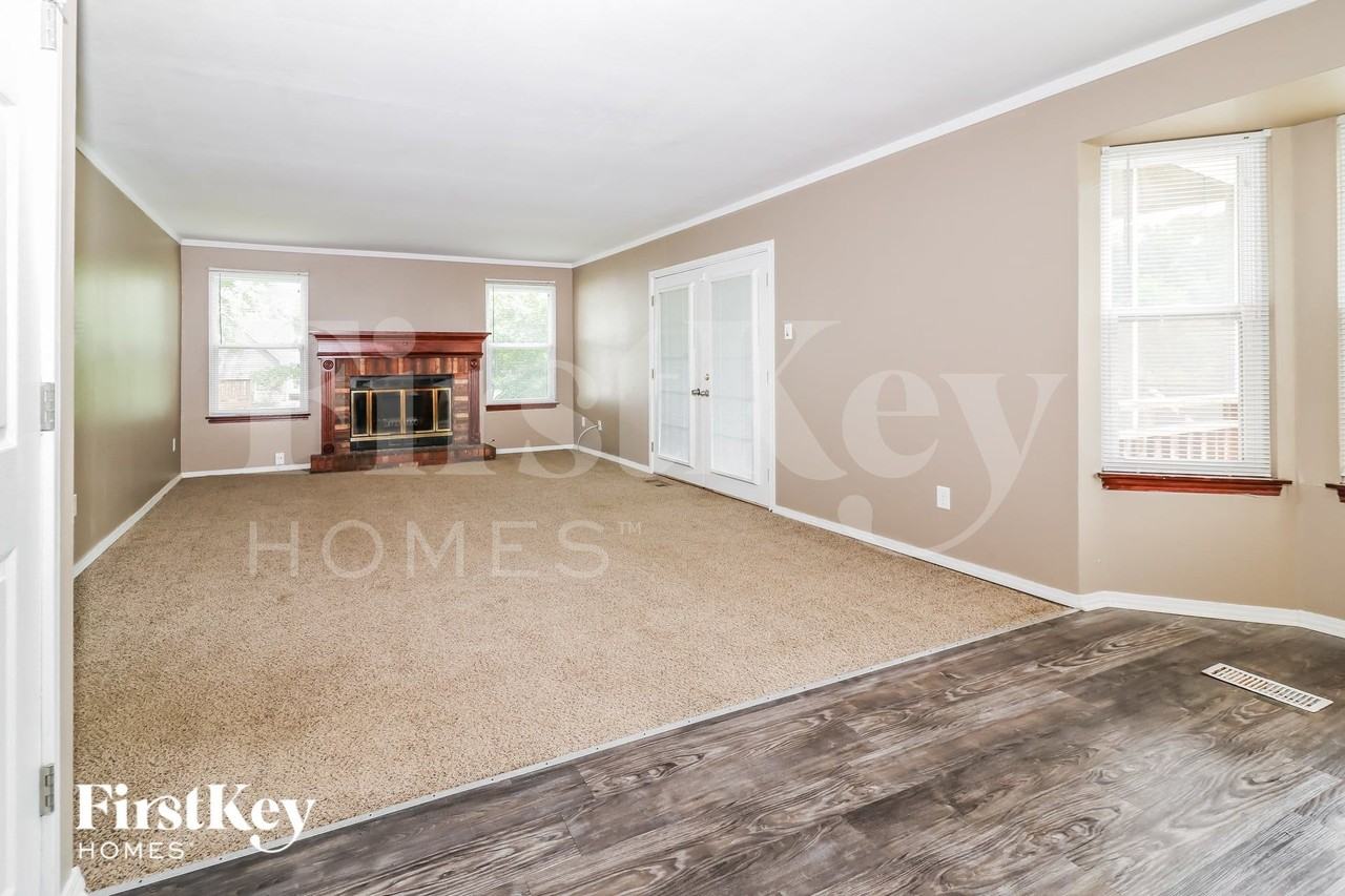 14345 River Oaks Ct - Photo 7 of 15
