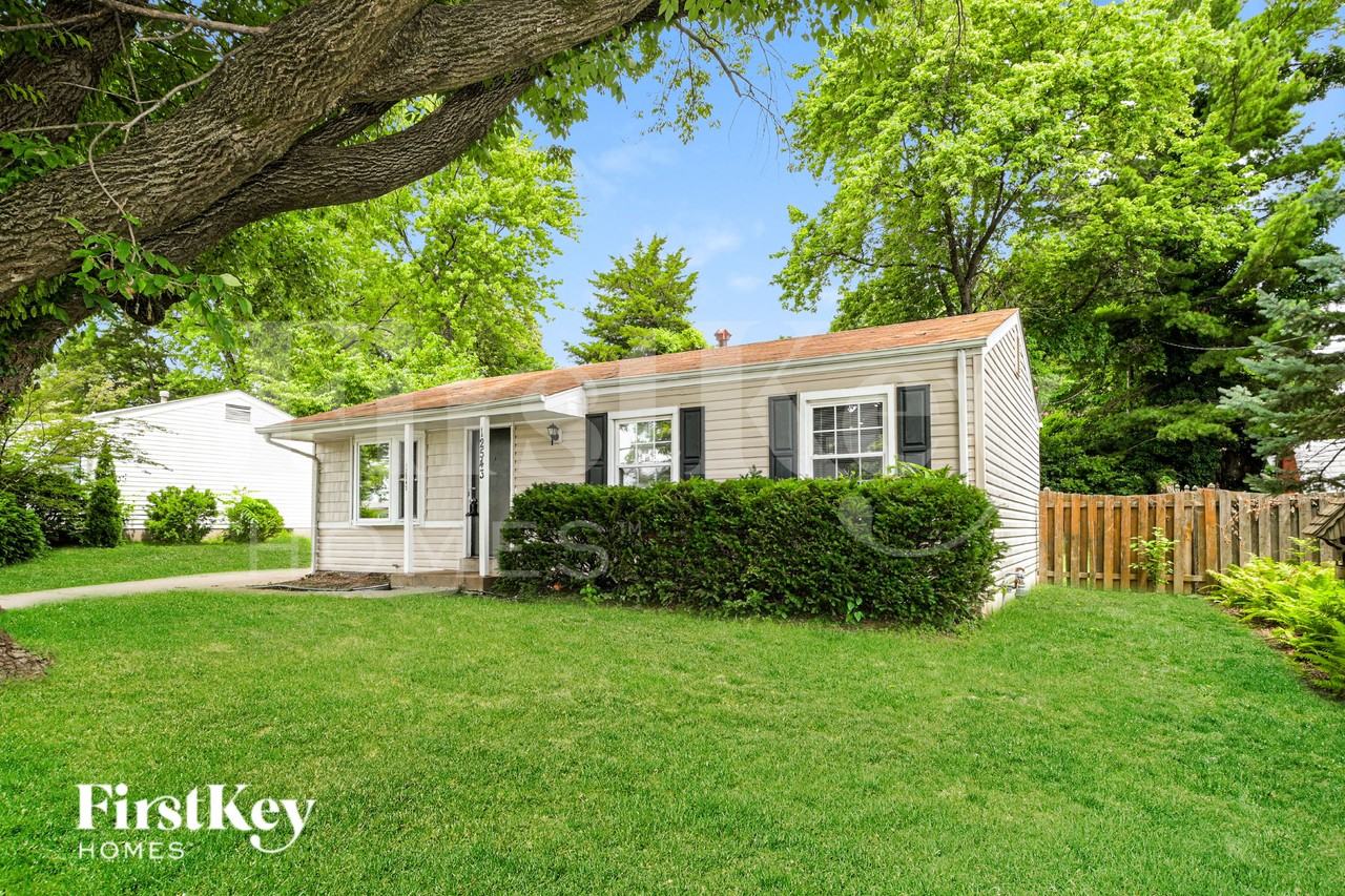 12543 Missouri Bottom Rd - Photo 2 of 16