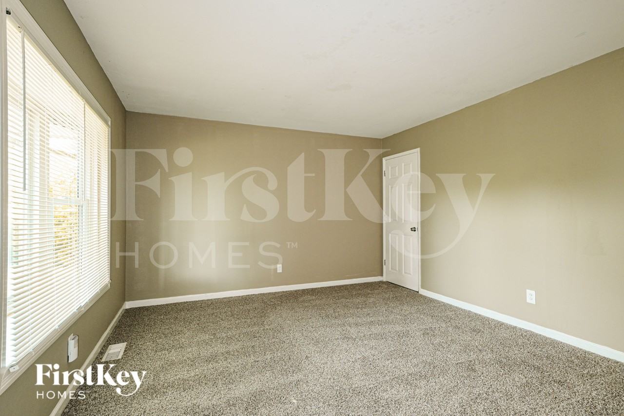 12543 Missouri Bottom Rd - Photo 3 of 16