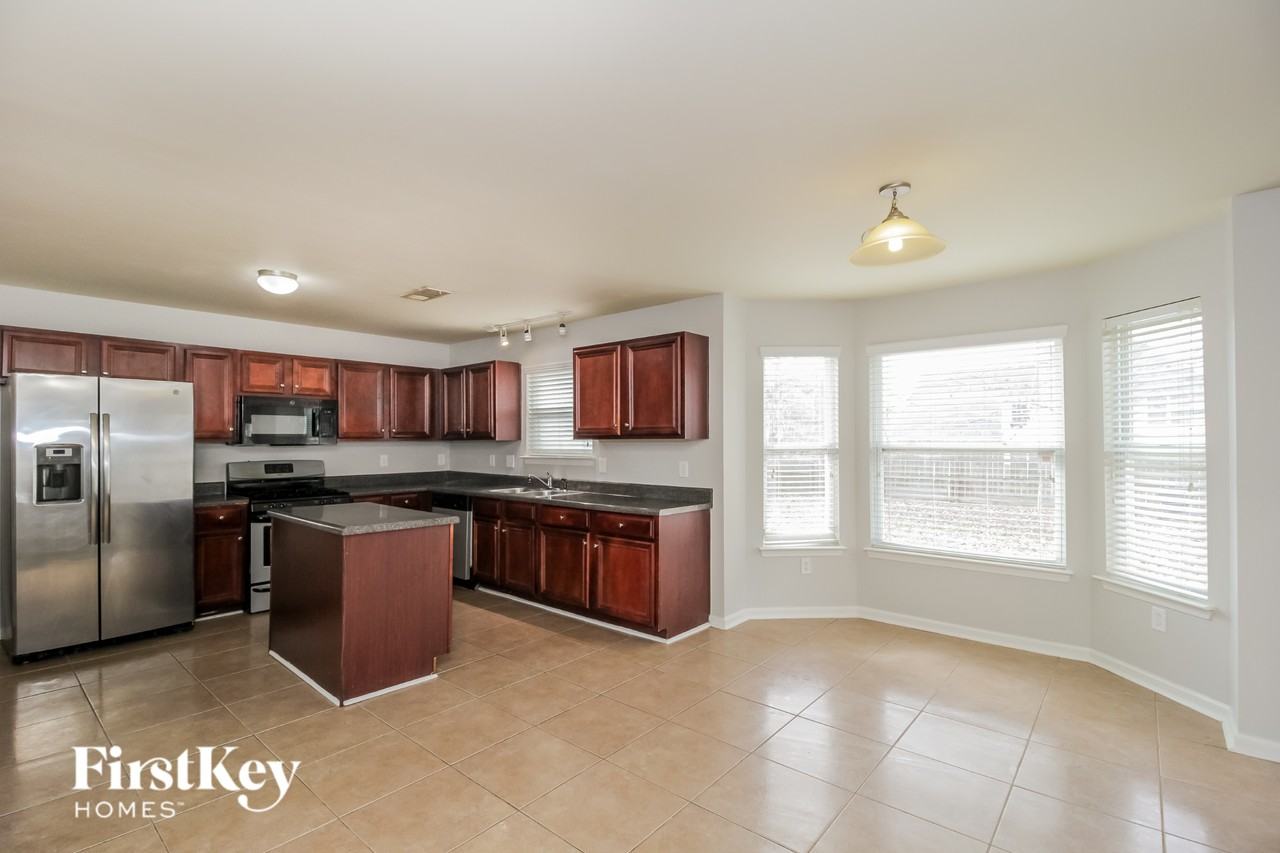 11657 Kades Trl - Photo 4 of 15