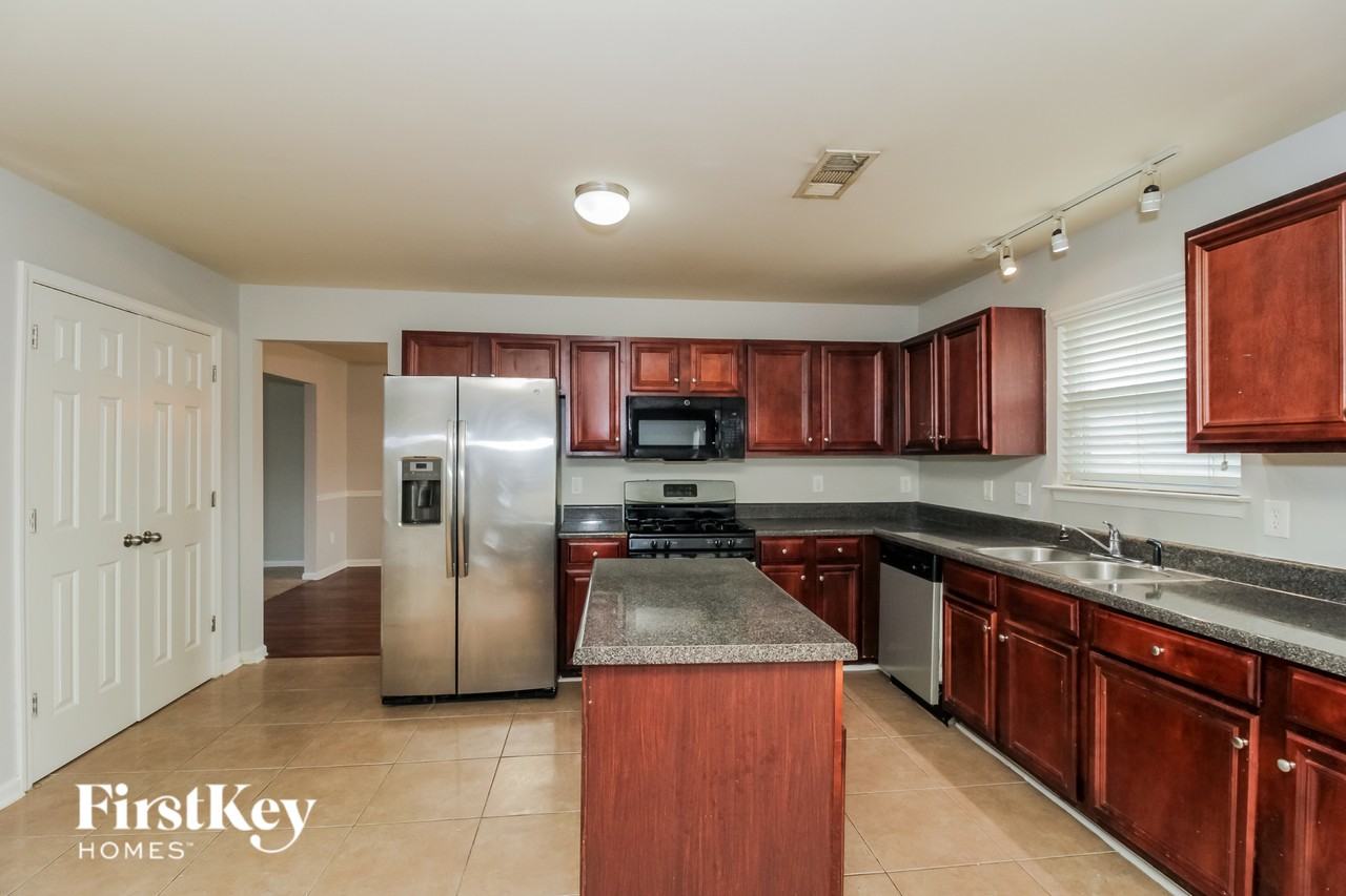 11657 Kades Trl - Photo 5 of 15