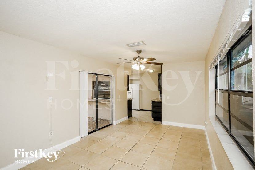 11310 Nwplace - Photo 5 of 15