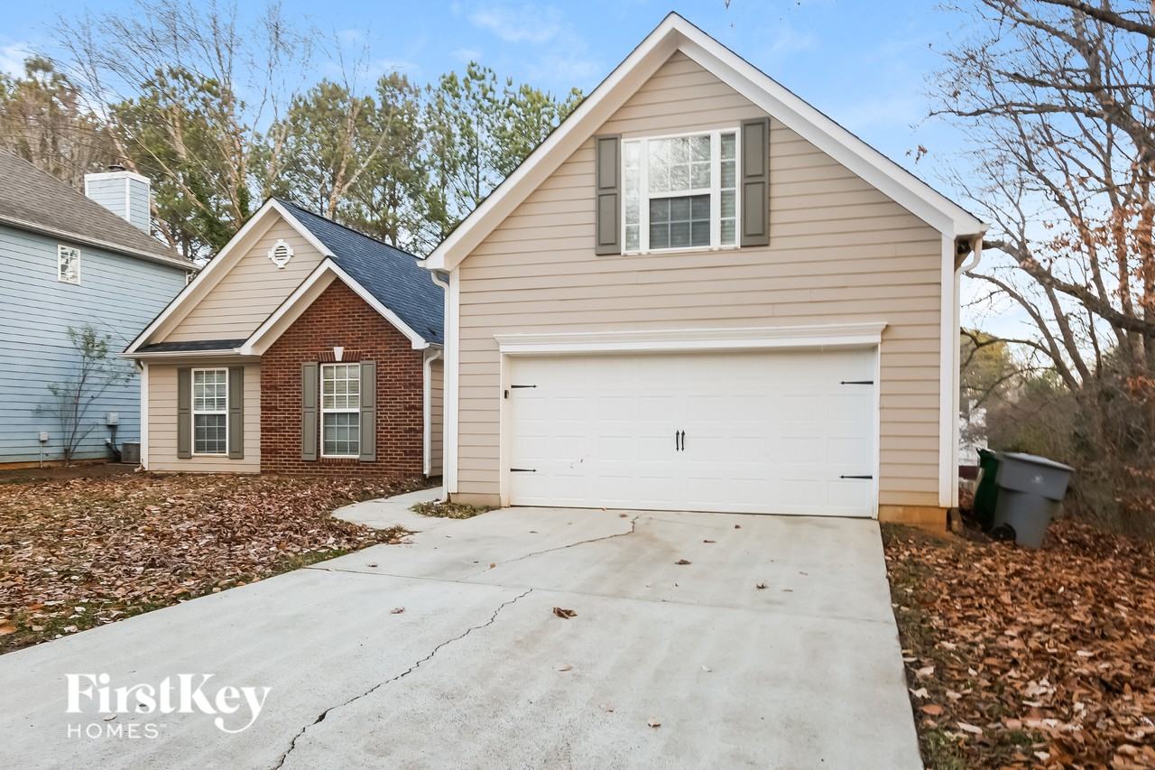 11300 Fox Hill Dr - Photo 3 of 16