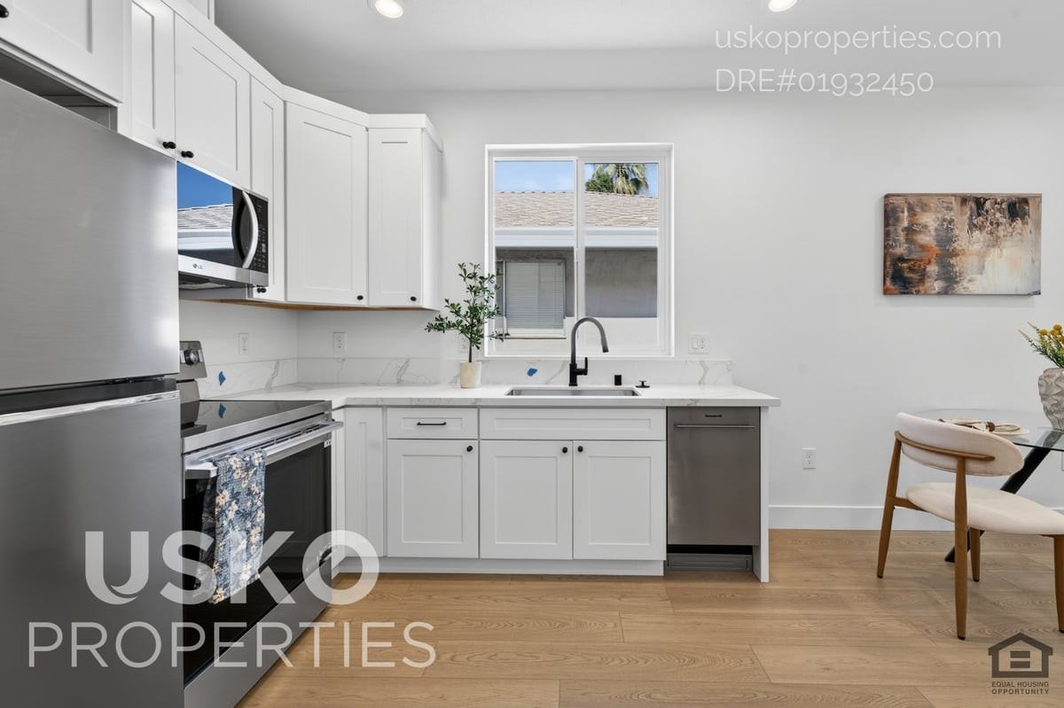 3244 X St - Photo 7 of 20