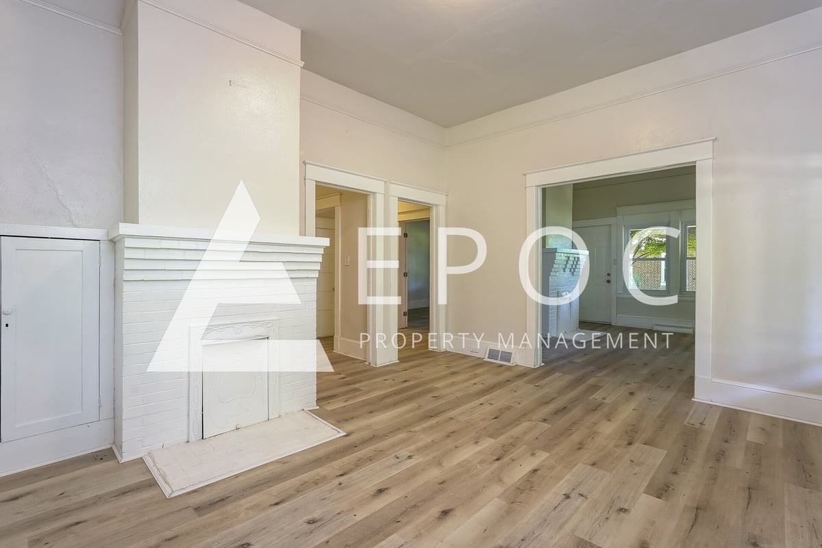 806 Lawsonville Ave - Photo 5 of 15