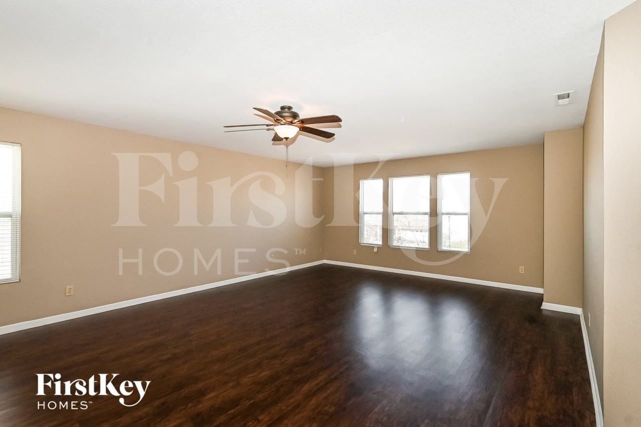 10335 Homestead Dr - Photo 5 of 15